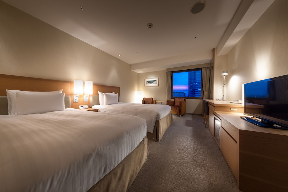 MODERATE, TWIN BEDS