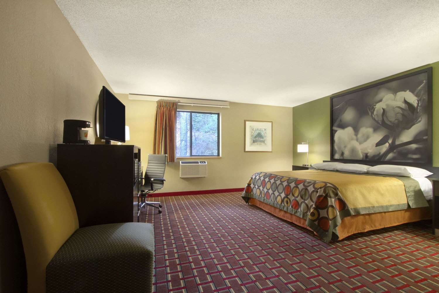 Super 8 by Wyndham Homewood Birmingham Area 2/8