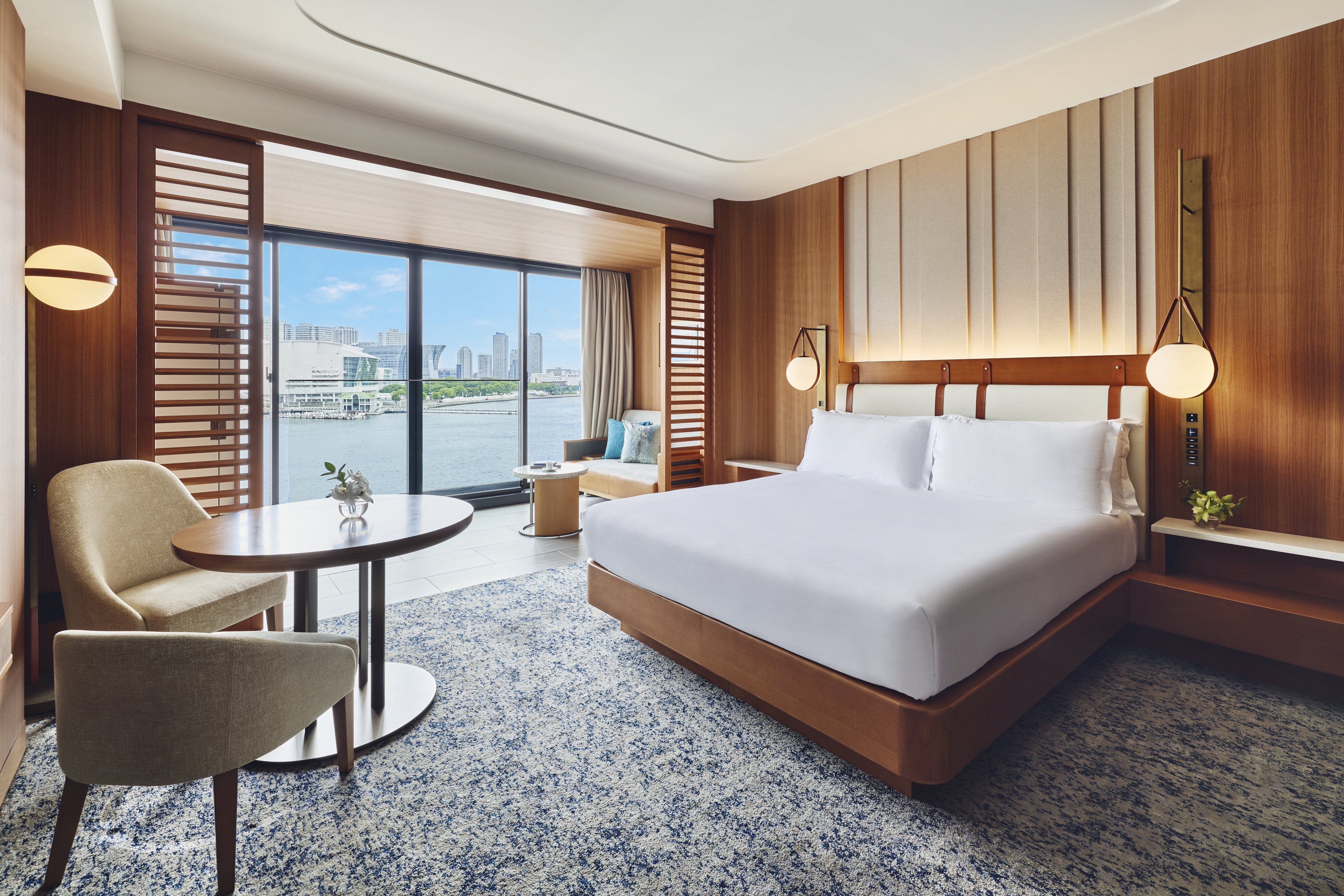 Intercontinental Yokohama Pier 8 23/78
