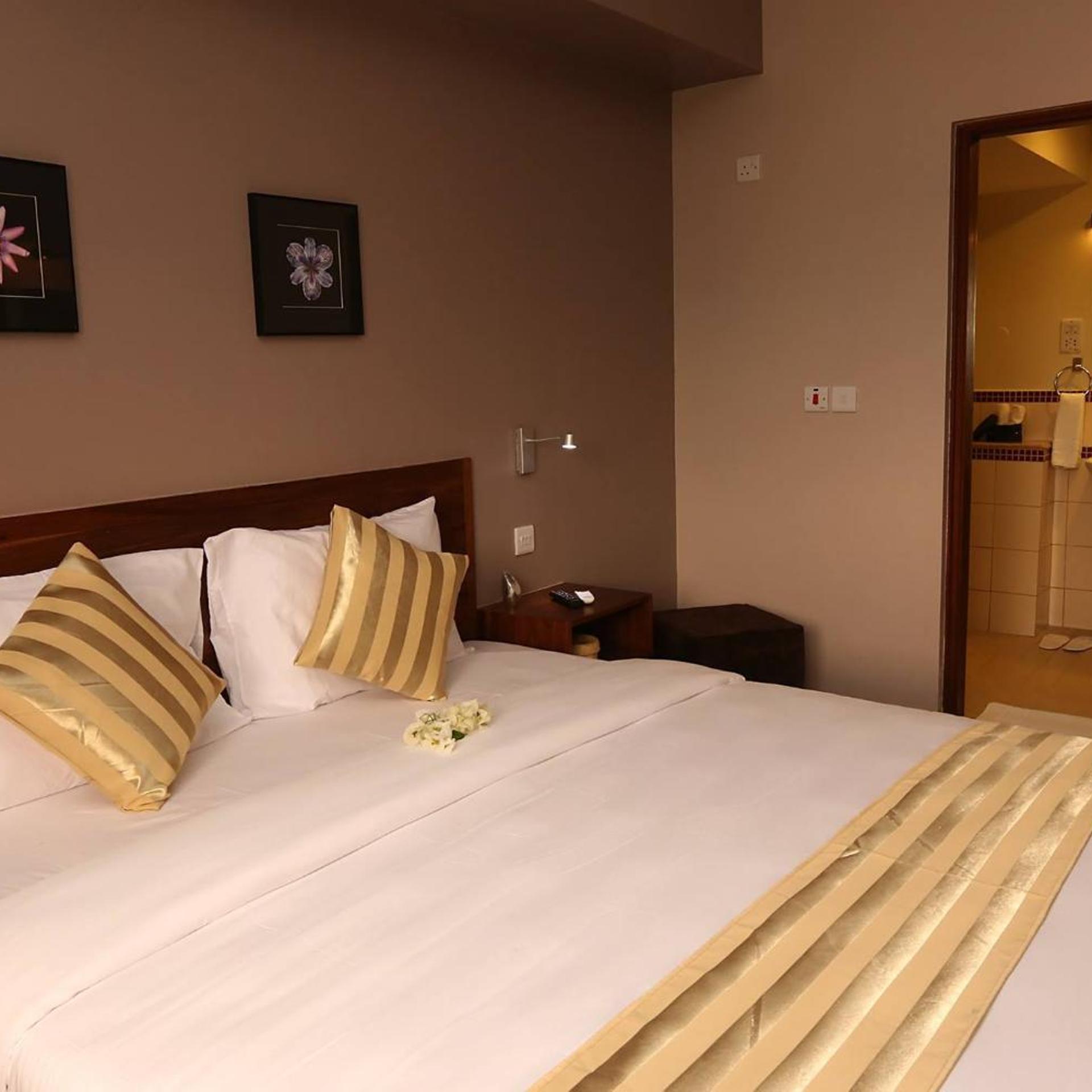 غرفة بسرير مزدوج بإطلالة على الجبل، The Venus Premier Hotel 6/8