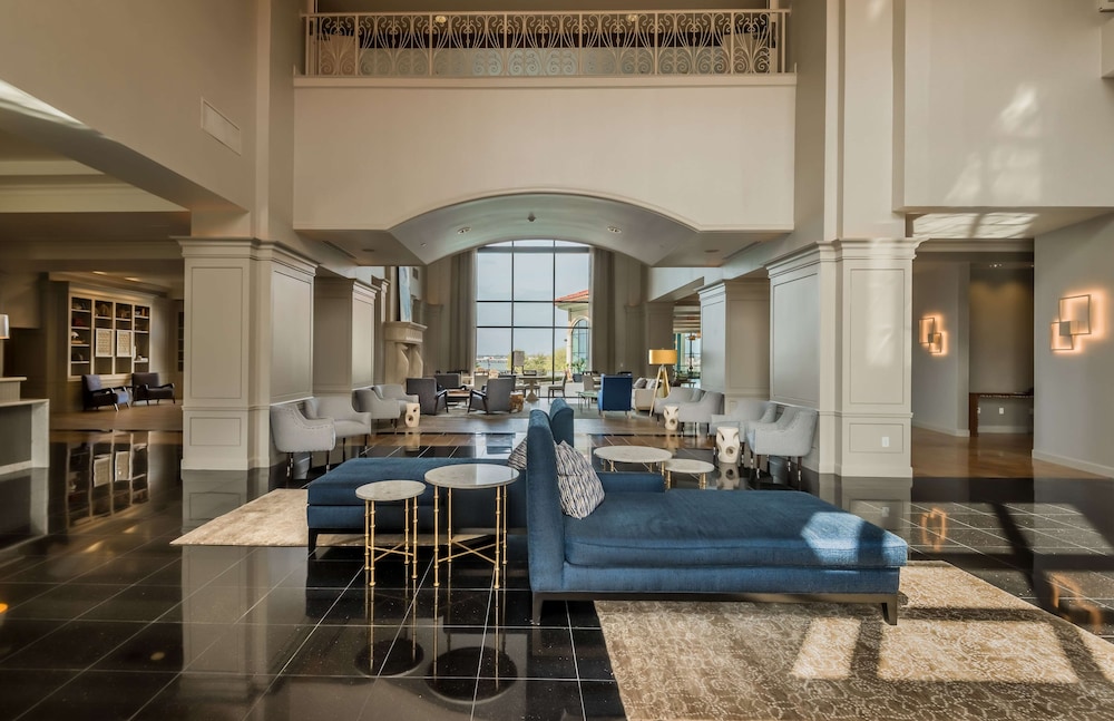 Hilton Dallas/Rockwall Lakefront 24/77