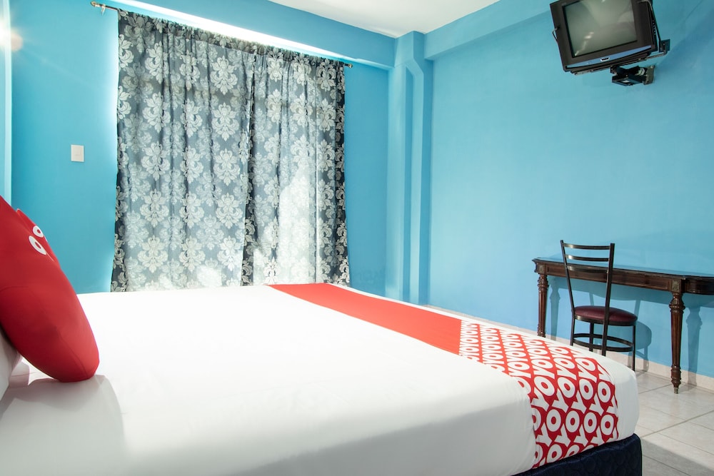 OYO Hotel Estacion 21/42