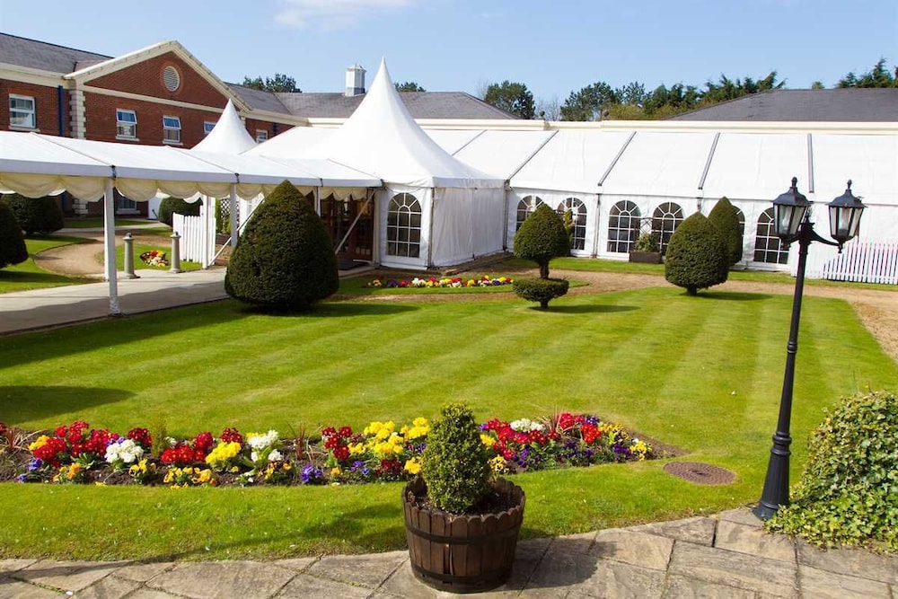 Mercure Haydock Hotel 77/79