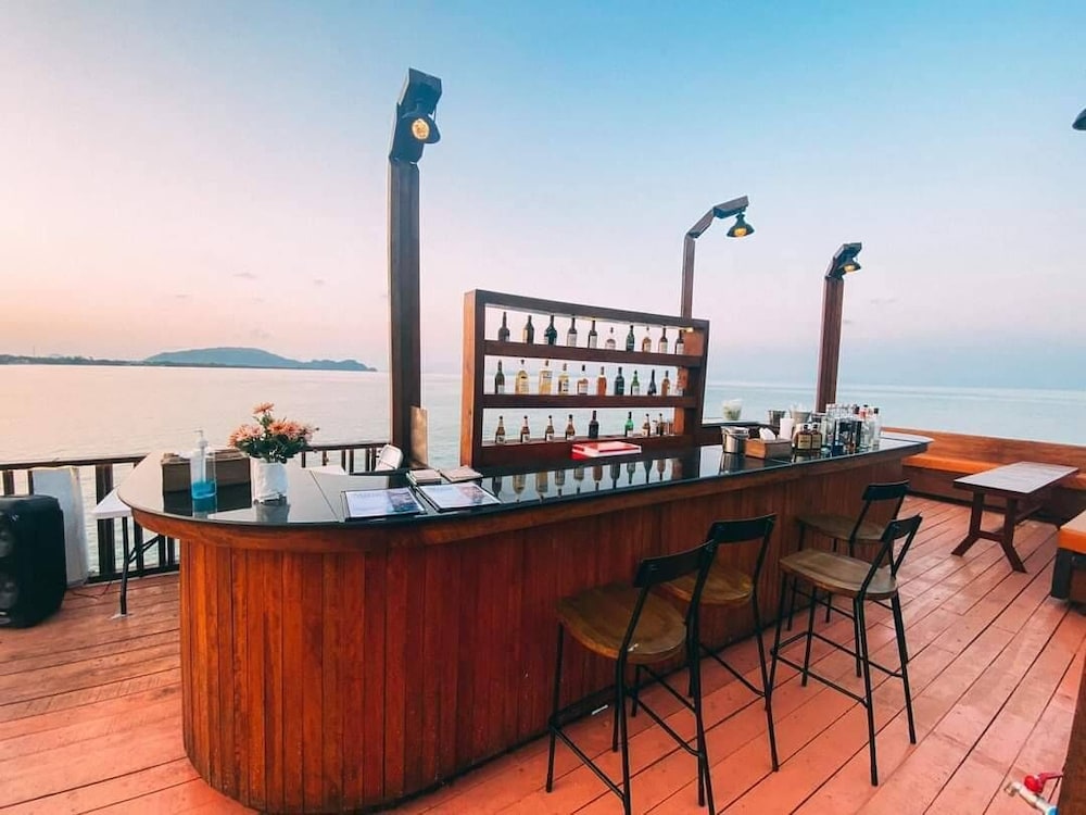 Racha Kiri Resort and Spa 9/63