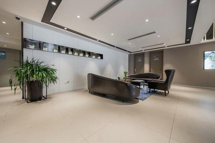 Home Inn Selected (Sinan Road) 13/45