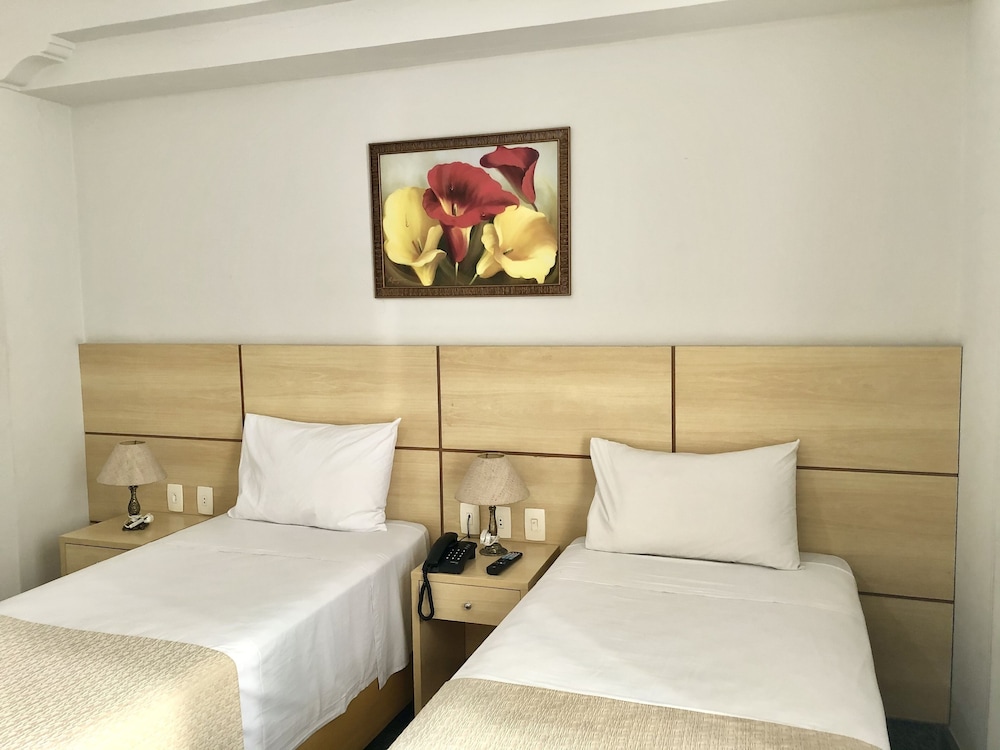 STANDARD, TWIN BEDS
