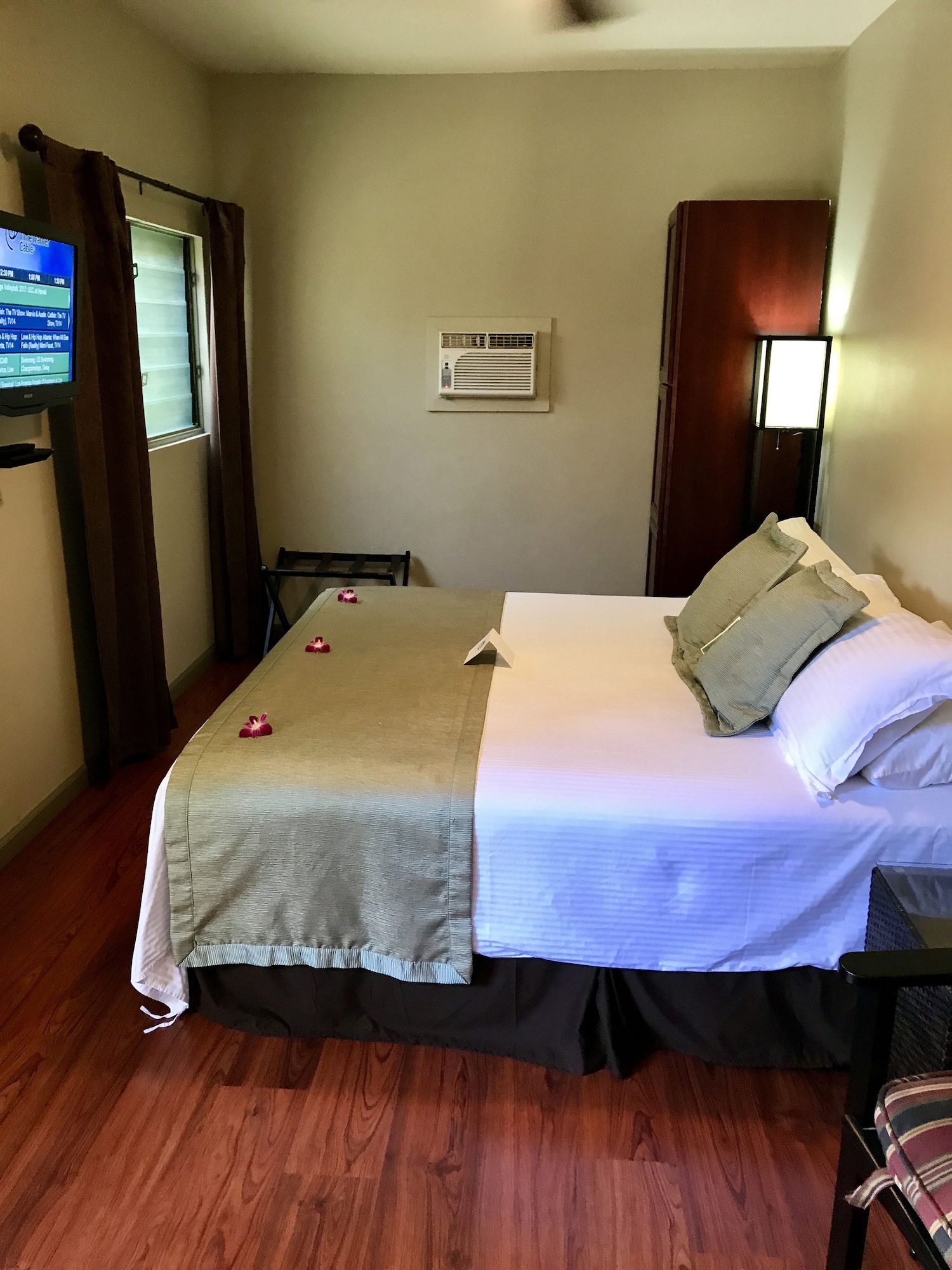 CLASSIC, STUDIO, SUITE, KITCHENETTE
