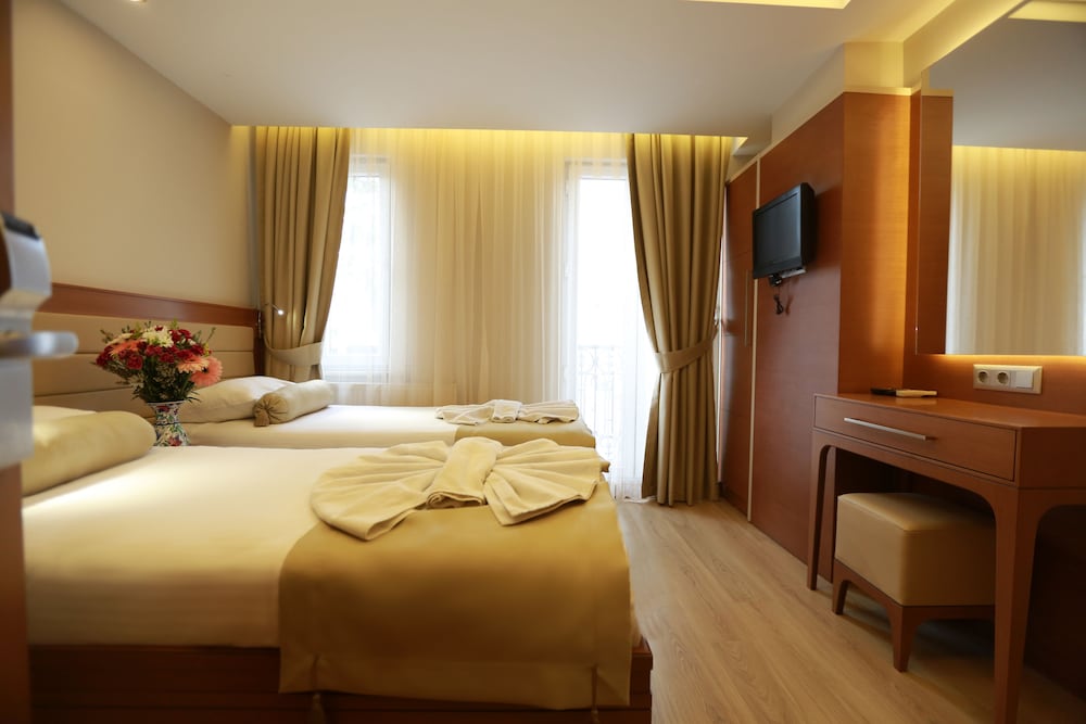 Sirkeci Park Hotel 17/68