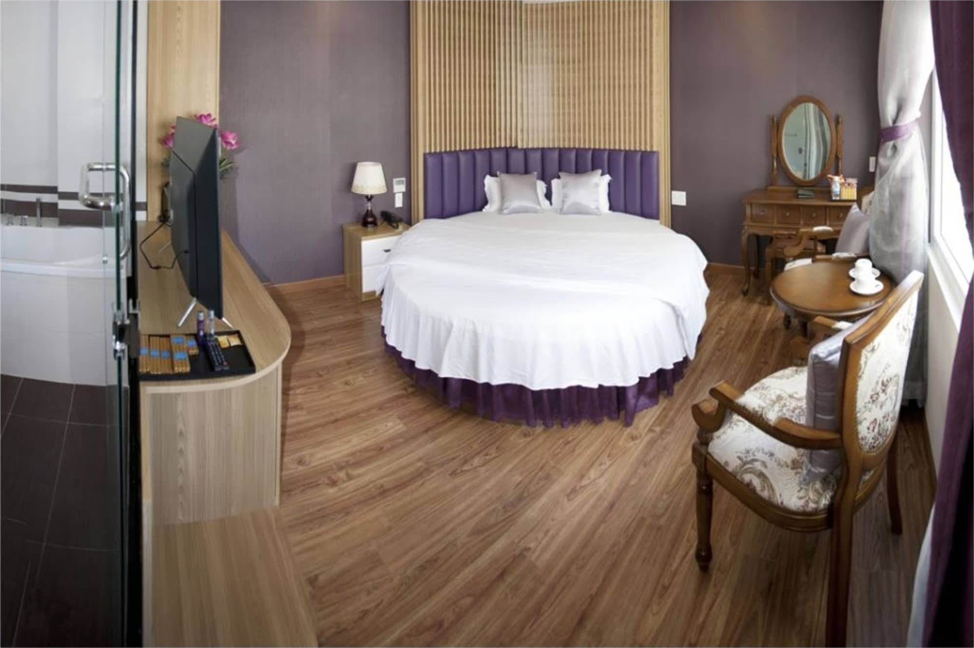 GRAND, VIP, DELUXE, DOUBLE BED