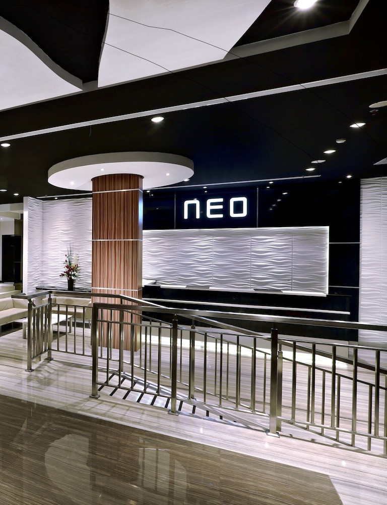 Lobby at Hotel NEO Dipatiukur - Bandung by ASTON, BANDUNG