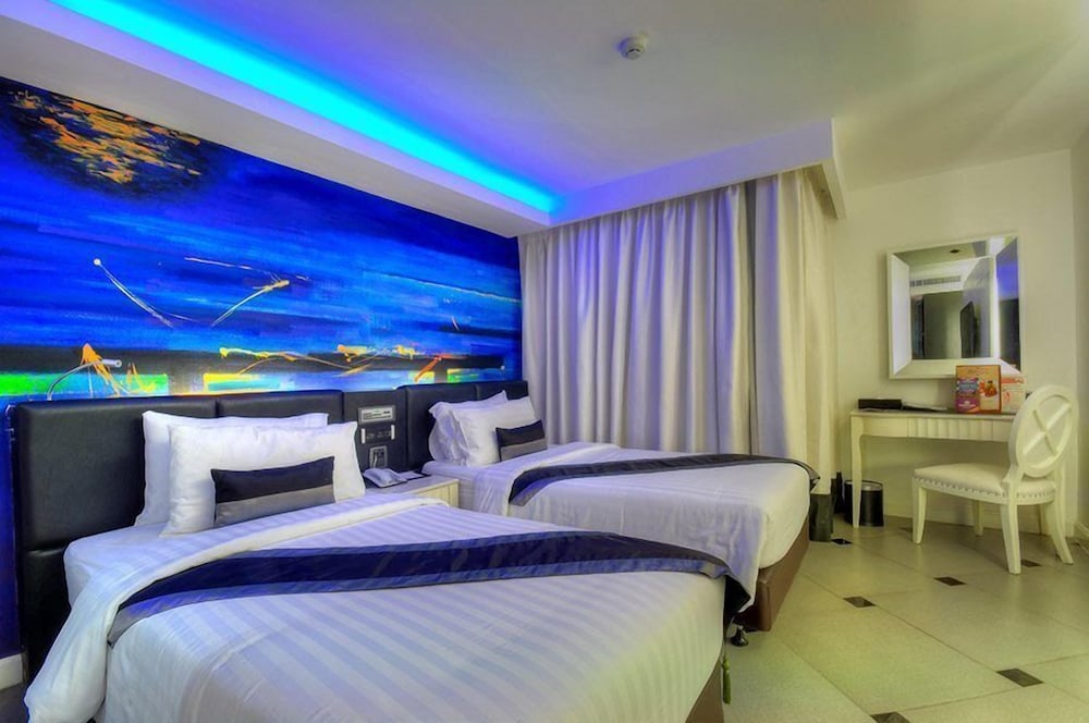 Skye Hotel Bangkok 14/58