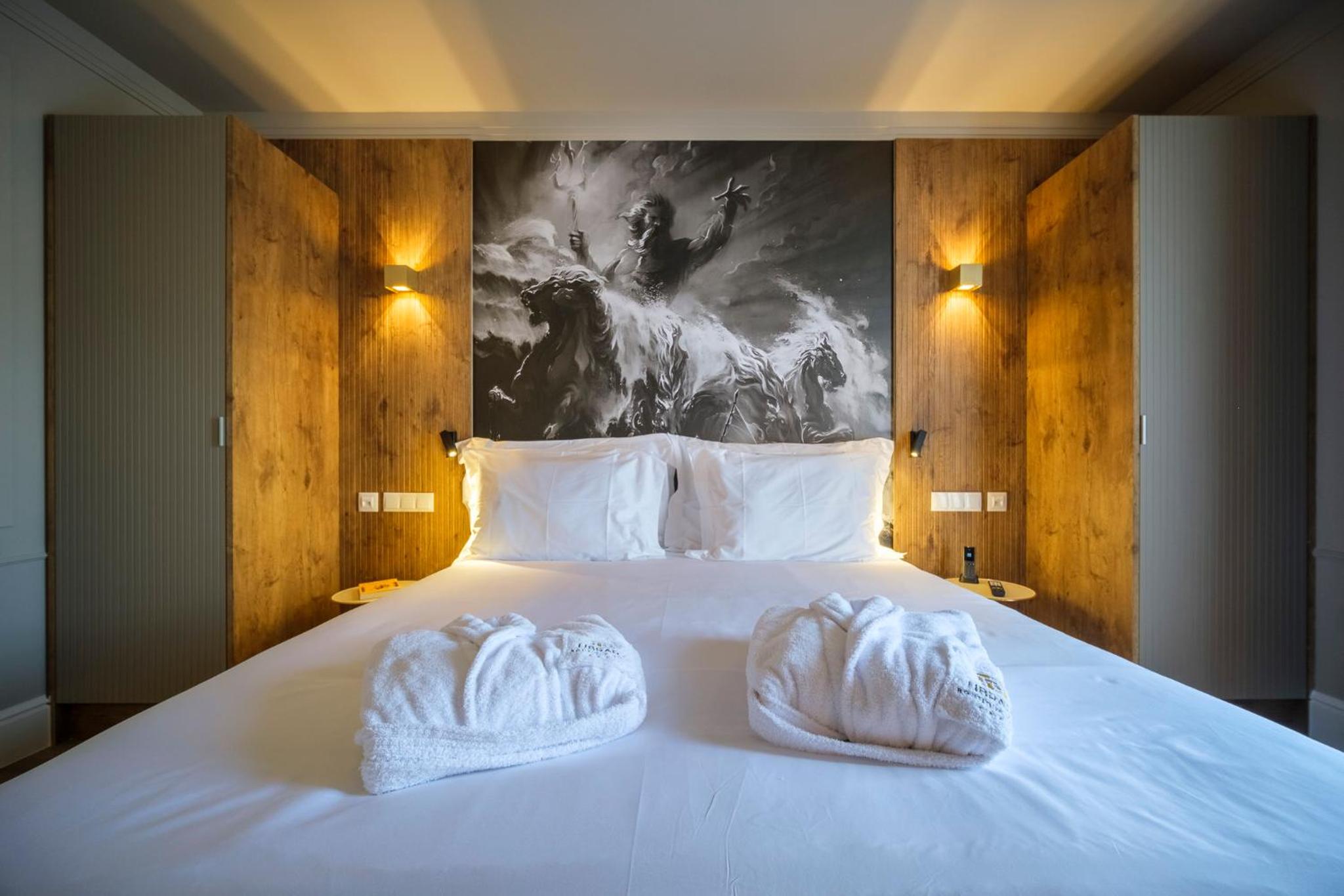 Deluxe, Double Bed