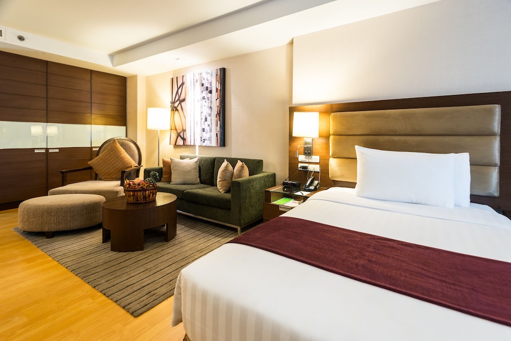 Novotel Living Bangkok Sukhumvit Legacy 30/77