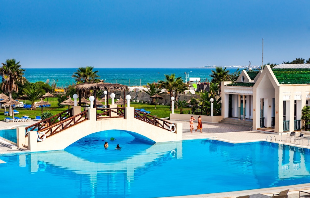 El Borj Hotel 29/31