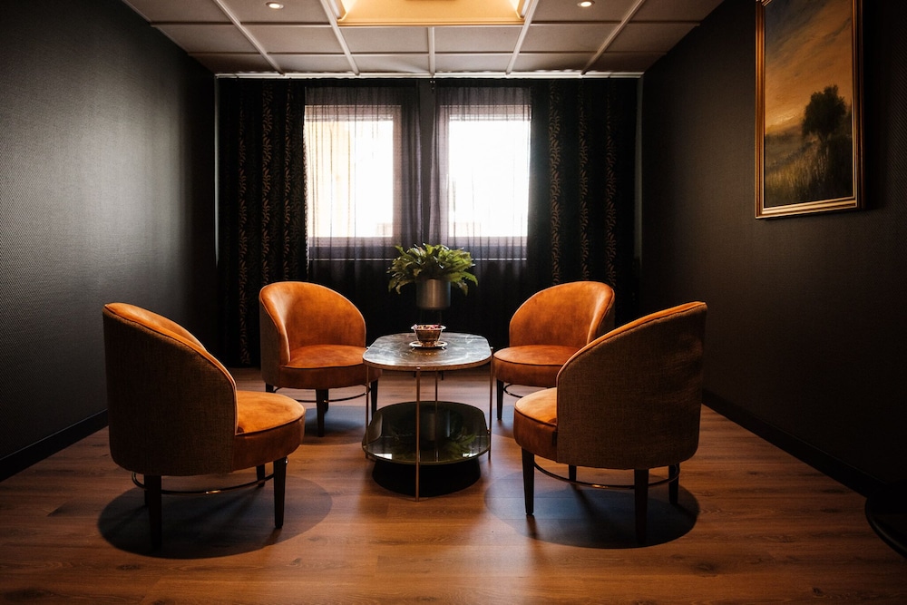 Badhotellet 29/50