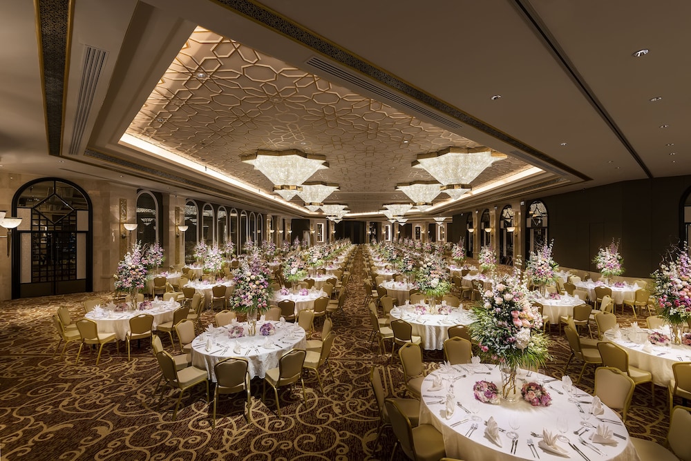 Ezdan Palace Hotel 52/59