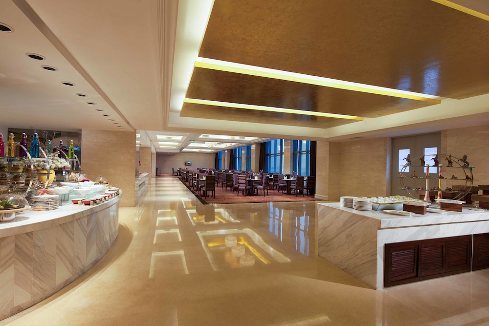 Regal Airport Hotel Xian 8/35