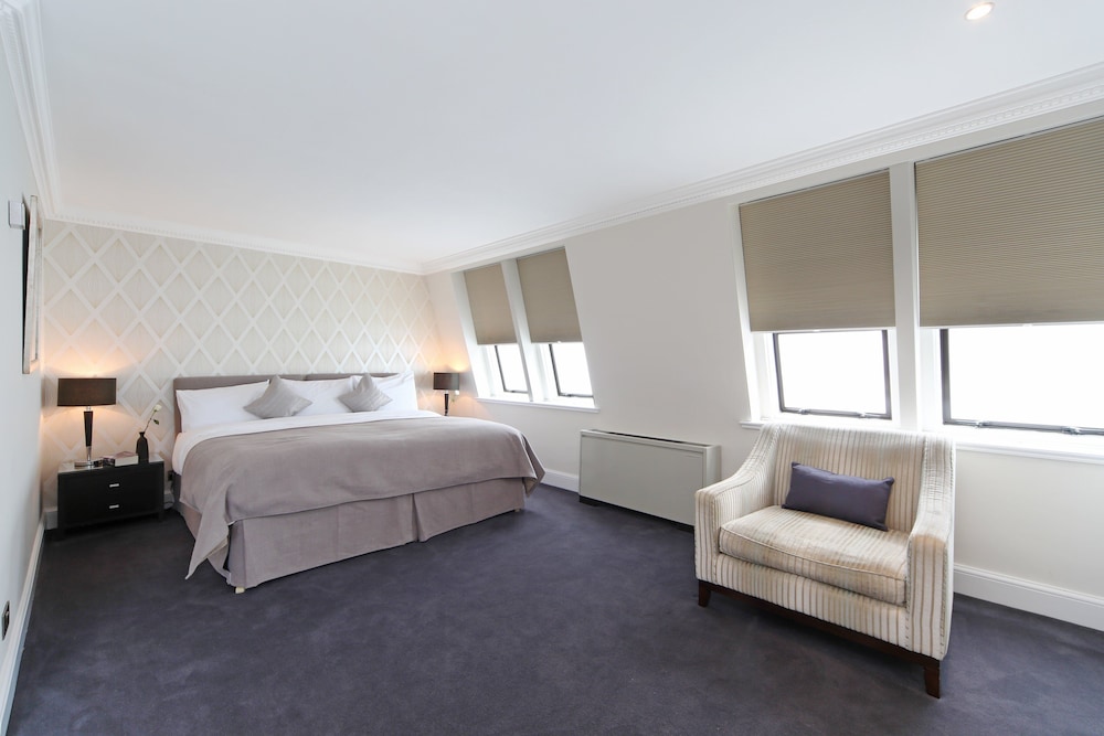 Mayfair House 11/58