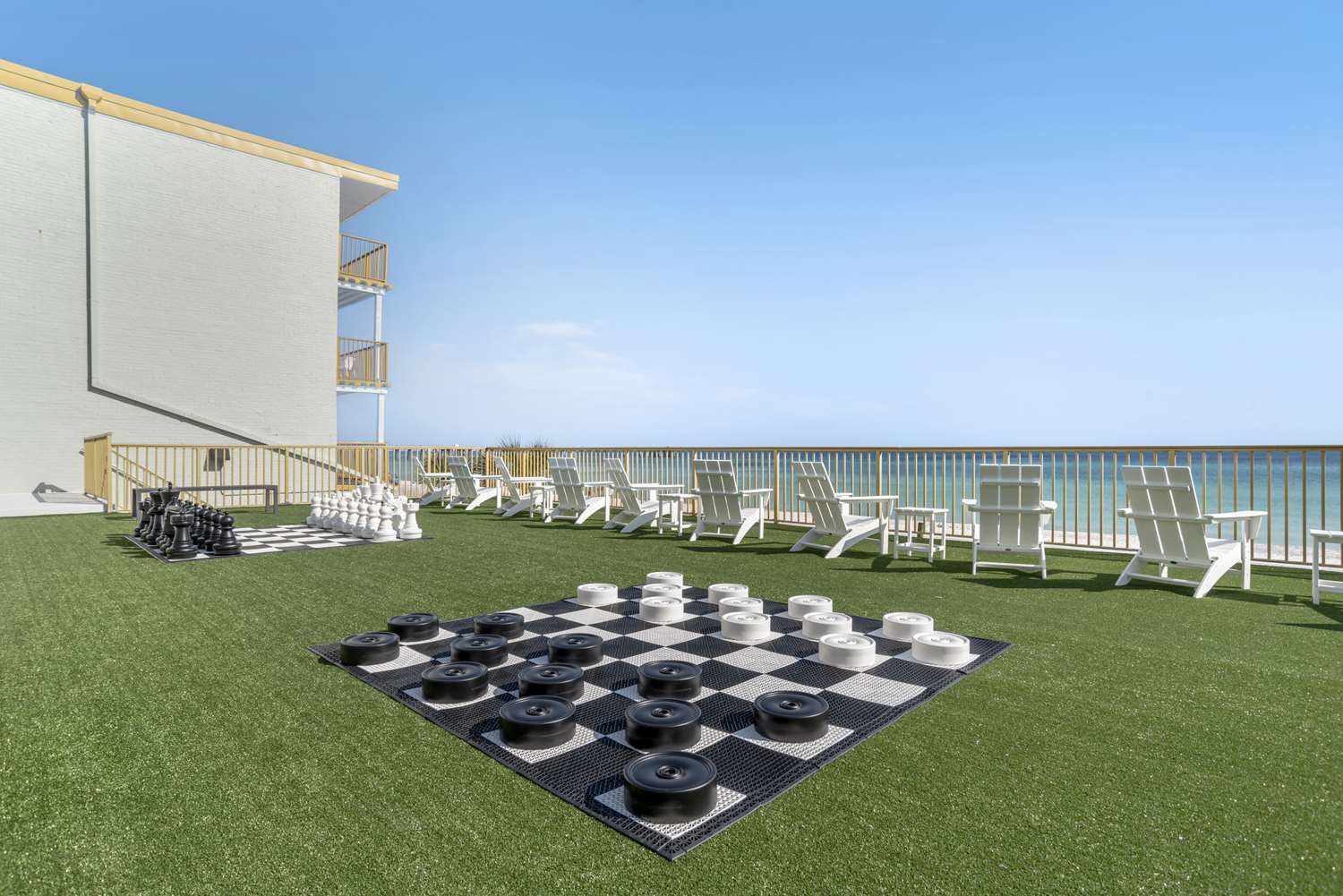 Chateau Beachfront Hotel, A By The Sea Resort 17/18