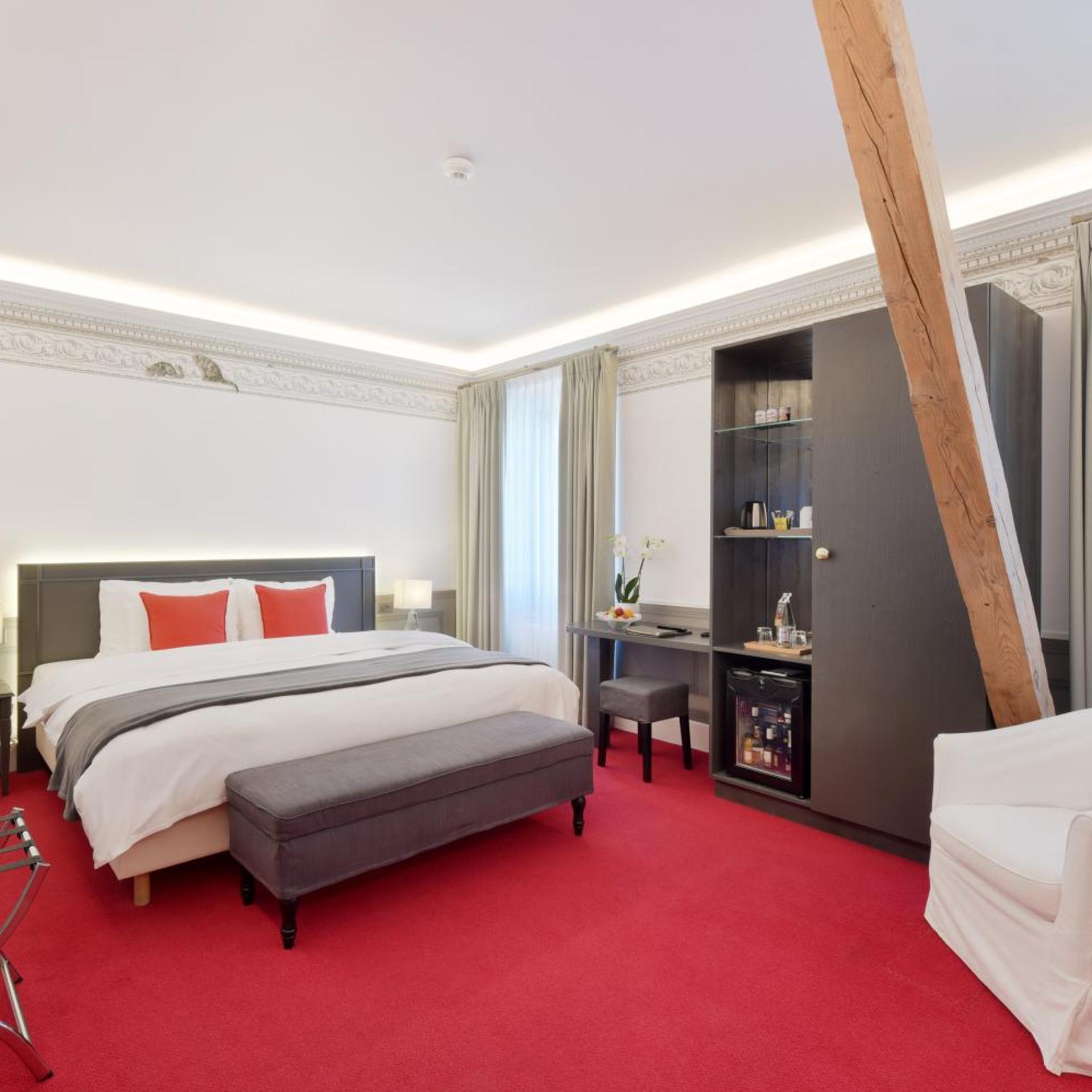 Superior, Triple, Single Bed, City Side، GOLF HOTEL RENE CAPT 2/5
