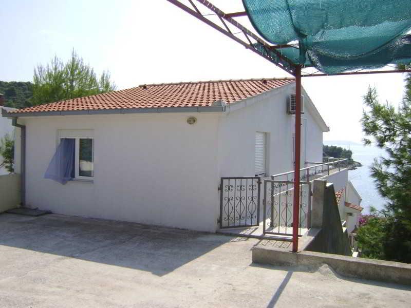 Apartmani Kelam 13/17