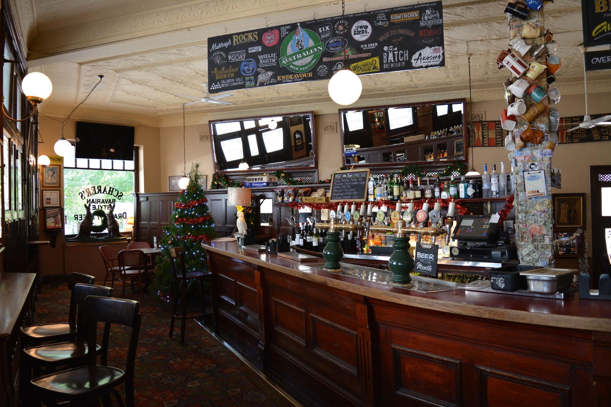 AUSTRALIAN HERITAGE HOTEL 38/53