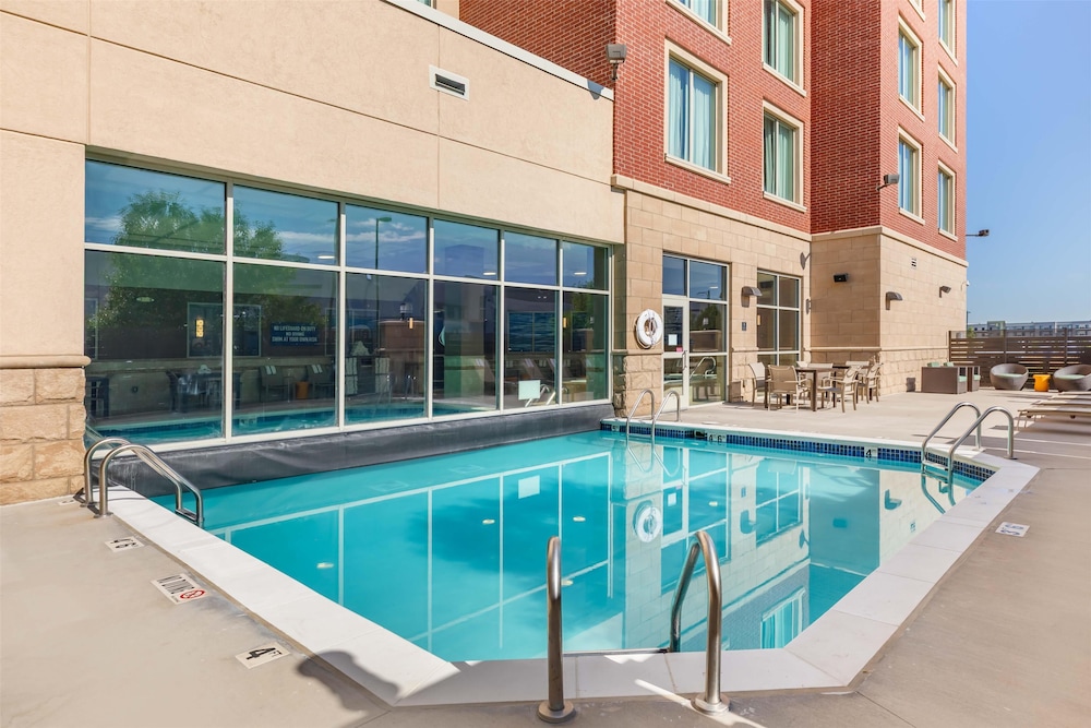 Drury Inn and Suites Denver Central Park 26/50