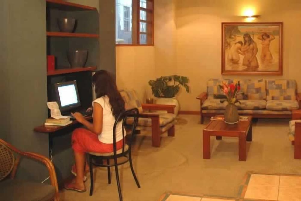 Acosta Hotel 48/55