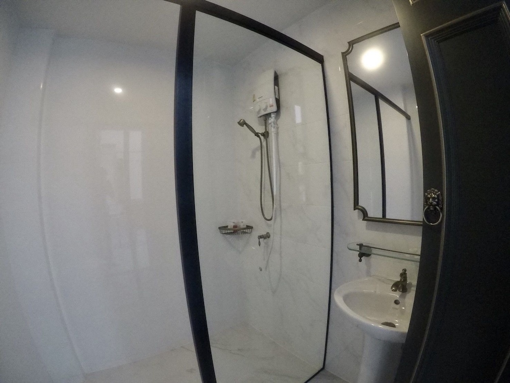 Anakin Boutique Hotel 42/42
