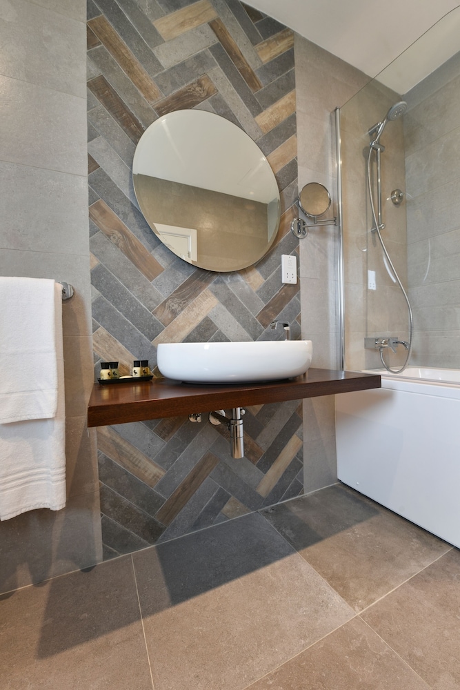 Quaint Boutique Hotel Sannat 53/56