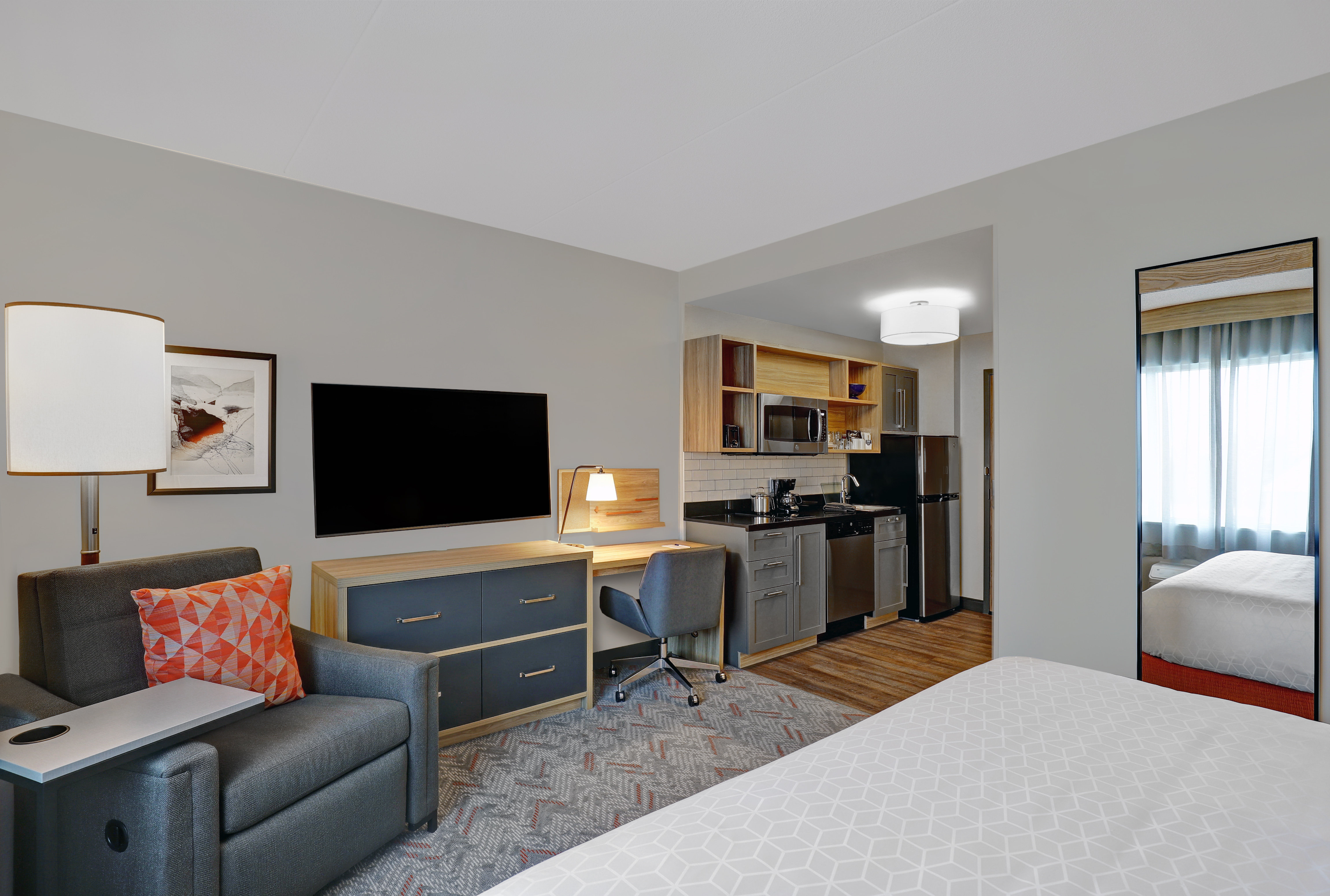 Candlewood Suites Kingston West 32/62