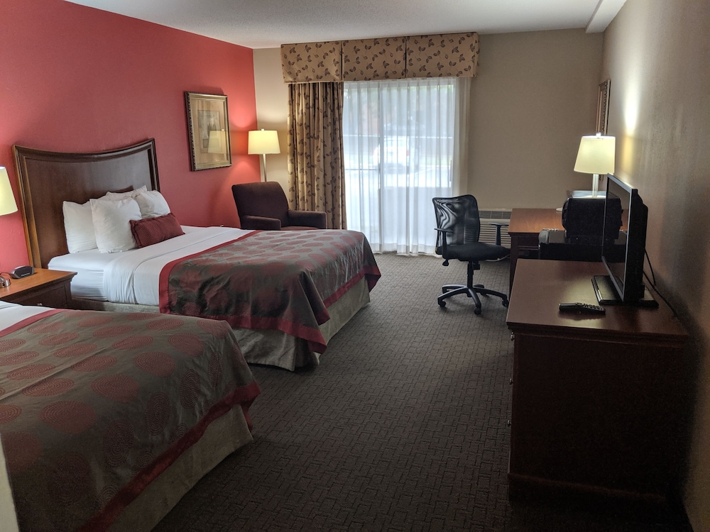 Ramada By Wyndham Raleigh 14/30