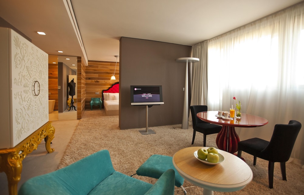 Hotel Graphite Gallery 35/44