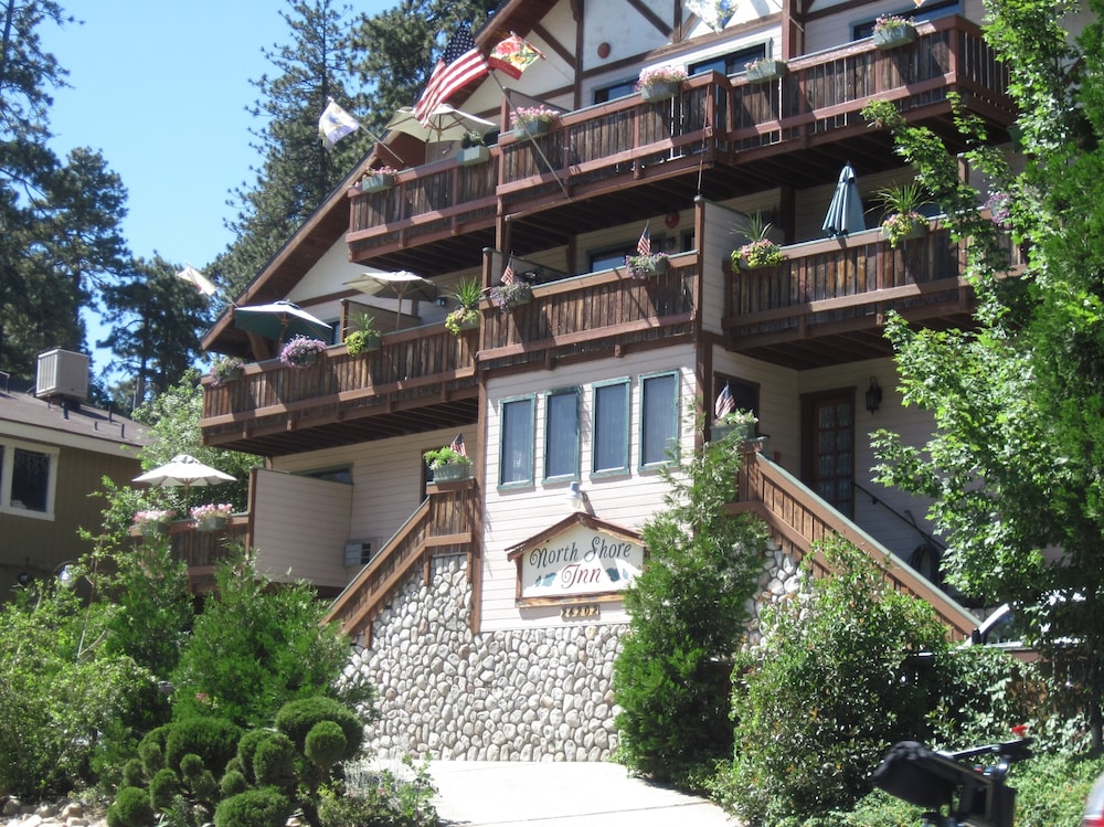 North Shore Inn 1/70