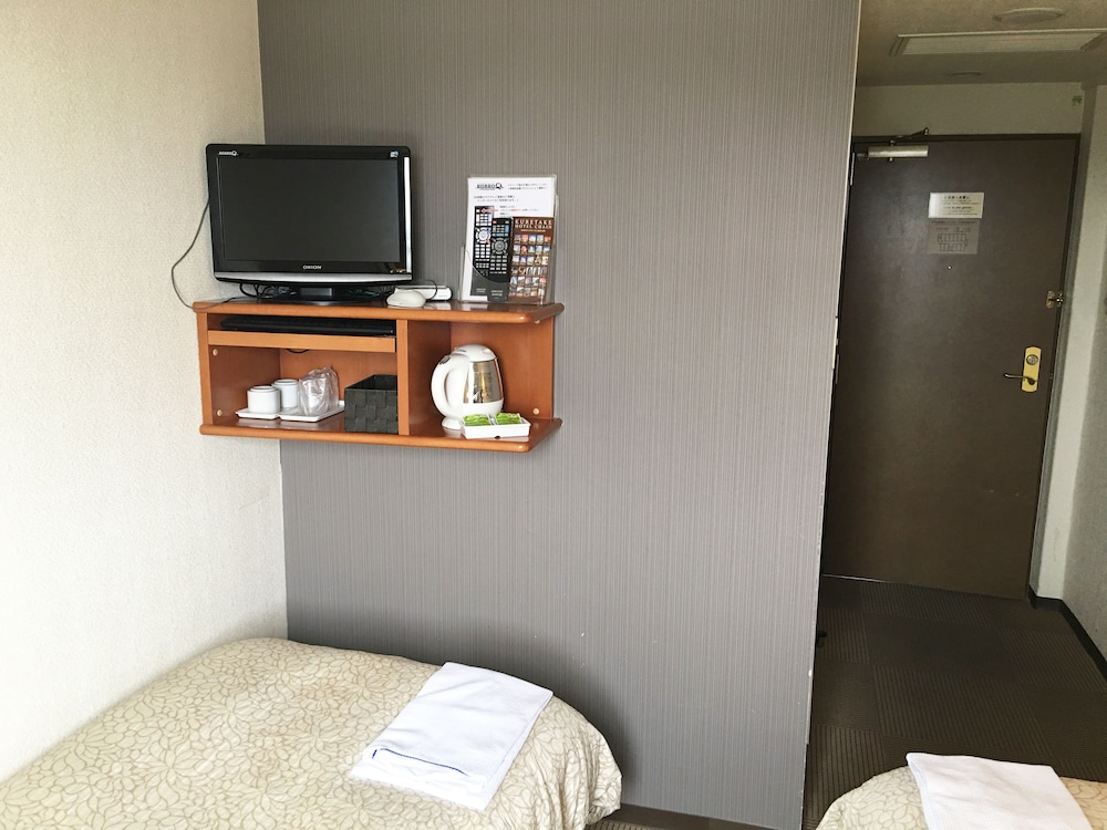 Ace Inn 16/50