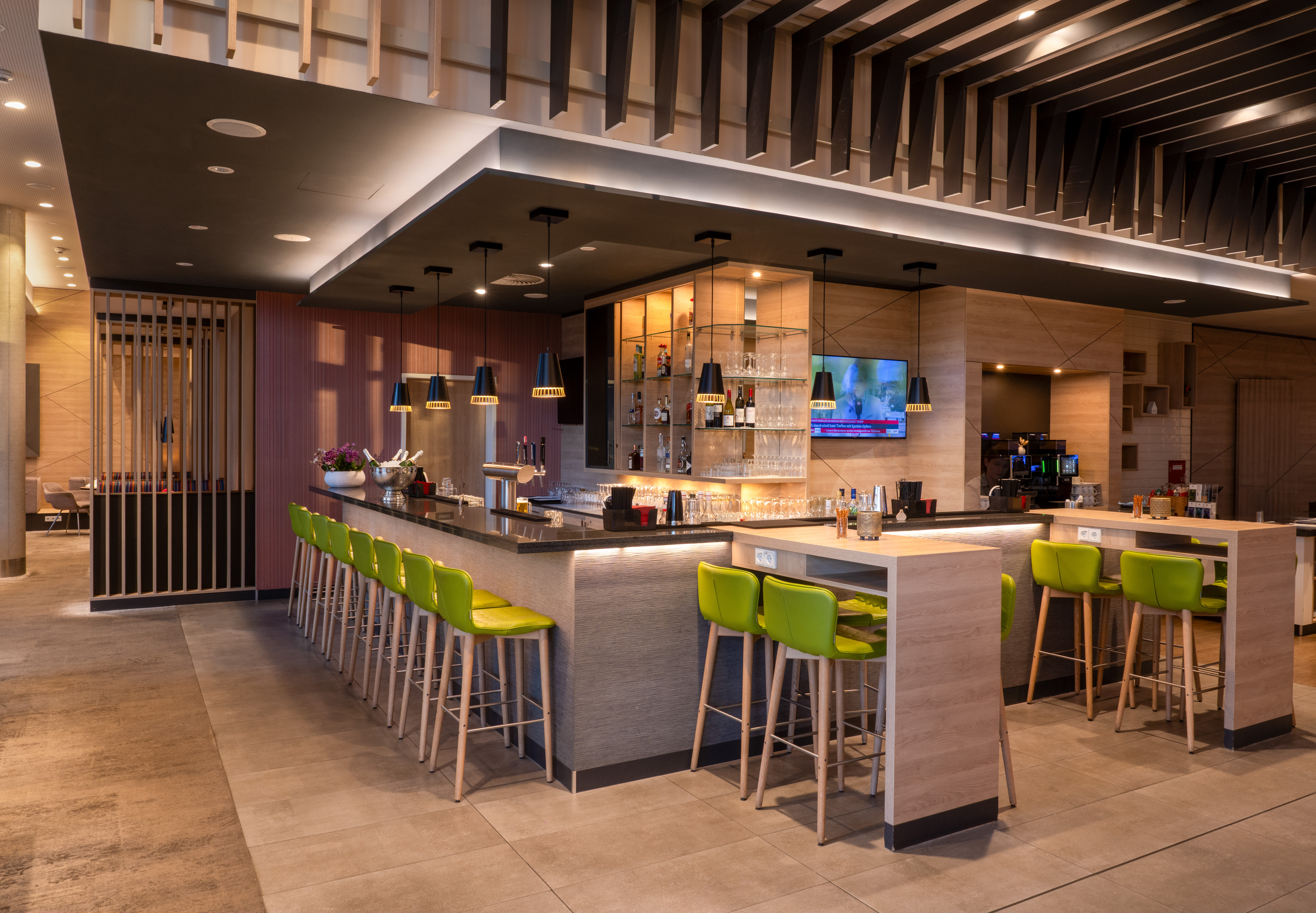 Holiday Inn Frankfurt Airport 62/75