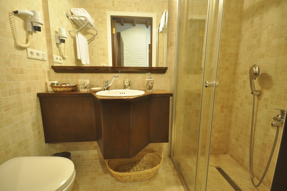 غرفة اقتصادية بسرير مزدوج بغرفة نوم واحدة، El Vino Hotel Suites 2/2