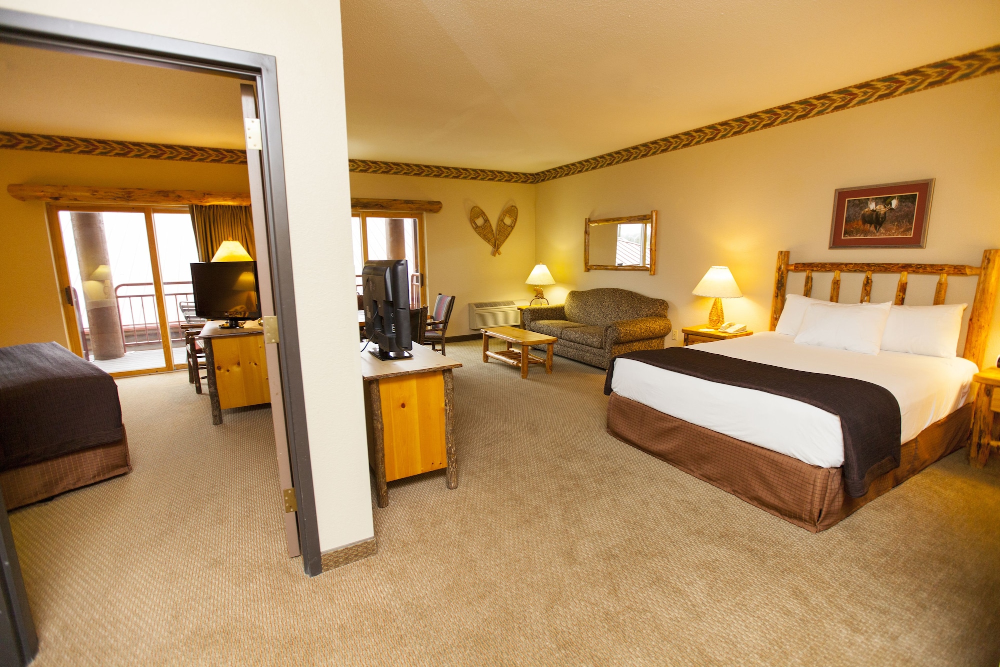 MAJESTIC BEAR, SUITE