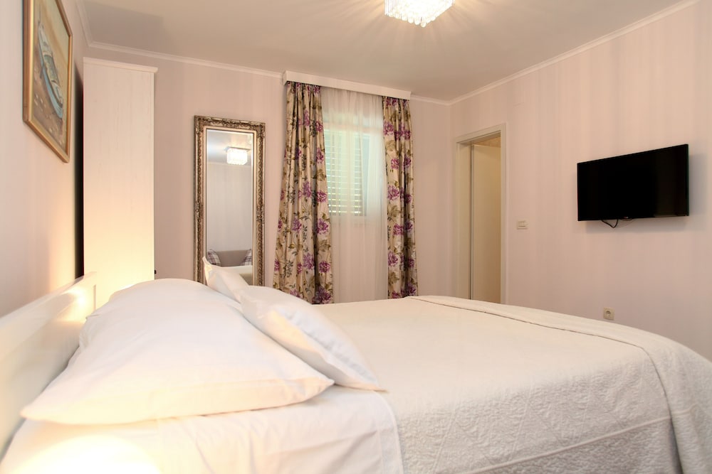VILLA RUSTICA DALMATIA 13/50