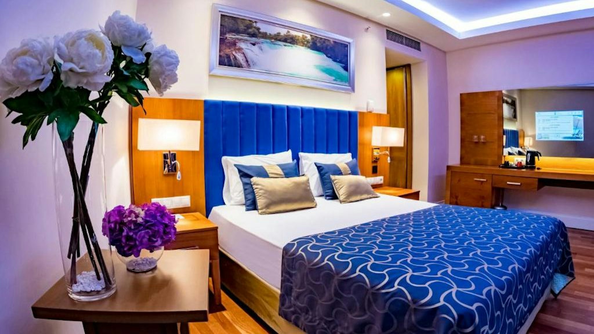 Liberty Hotels Lara 10/50