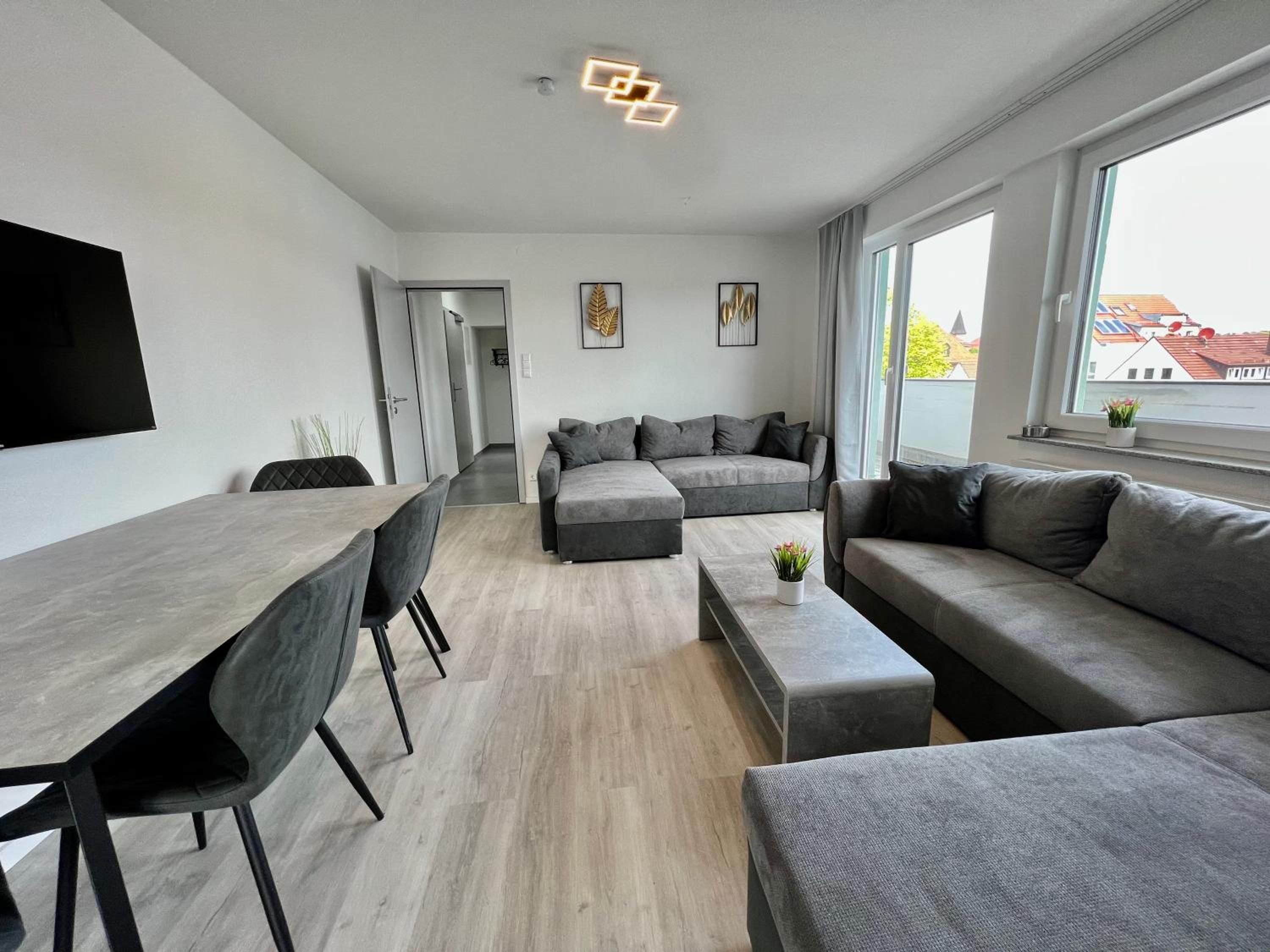 Nujen - Hotel und Apartment Stuttgart Zuffenhausen 13/25