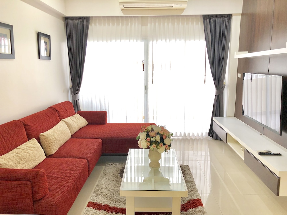 14 Place Sukhumvit Suites 40/66