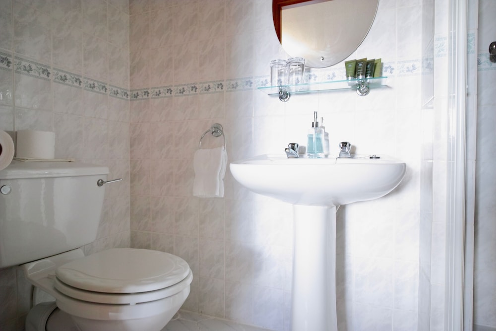 Scourie Lodge bed and breakfast 19/21
