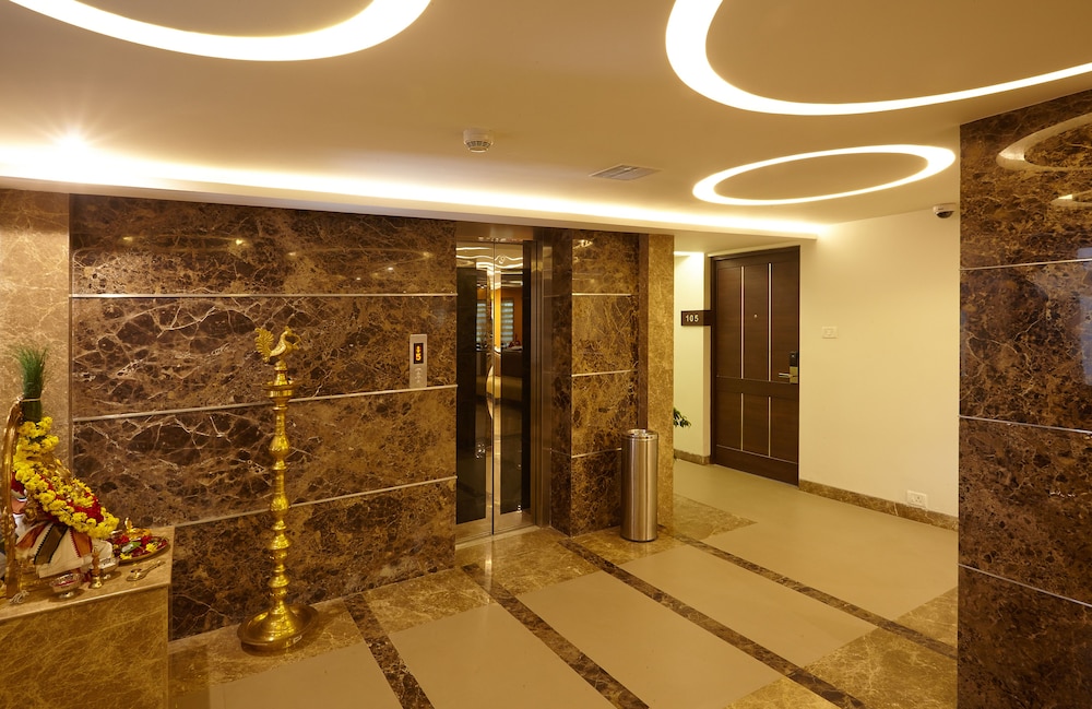 Golden Fruits Business Suites 4/26