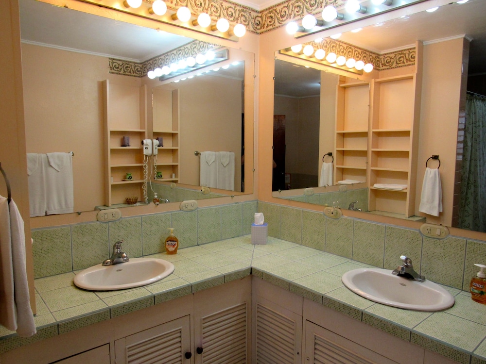The Cariari Bed and Breakfast 47/50
