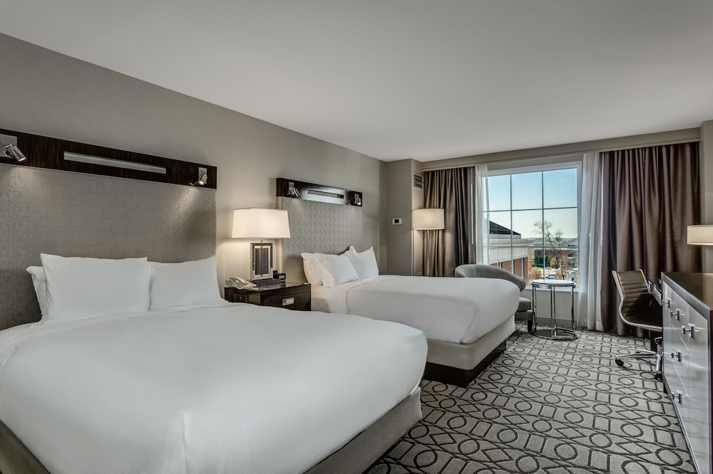 Hilton Columbus At Easton 7/44