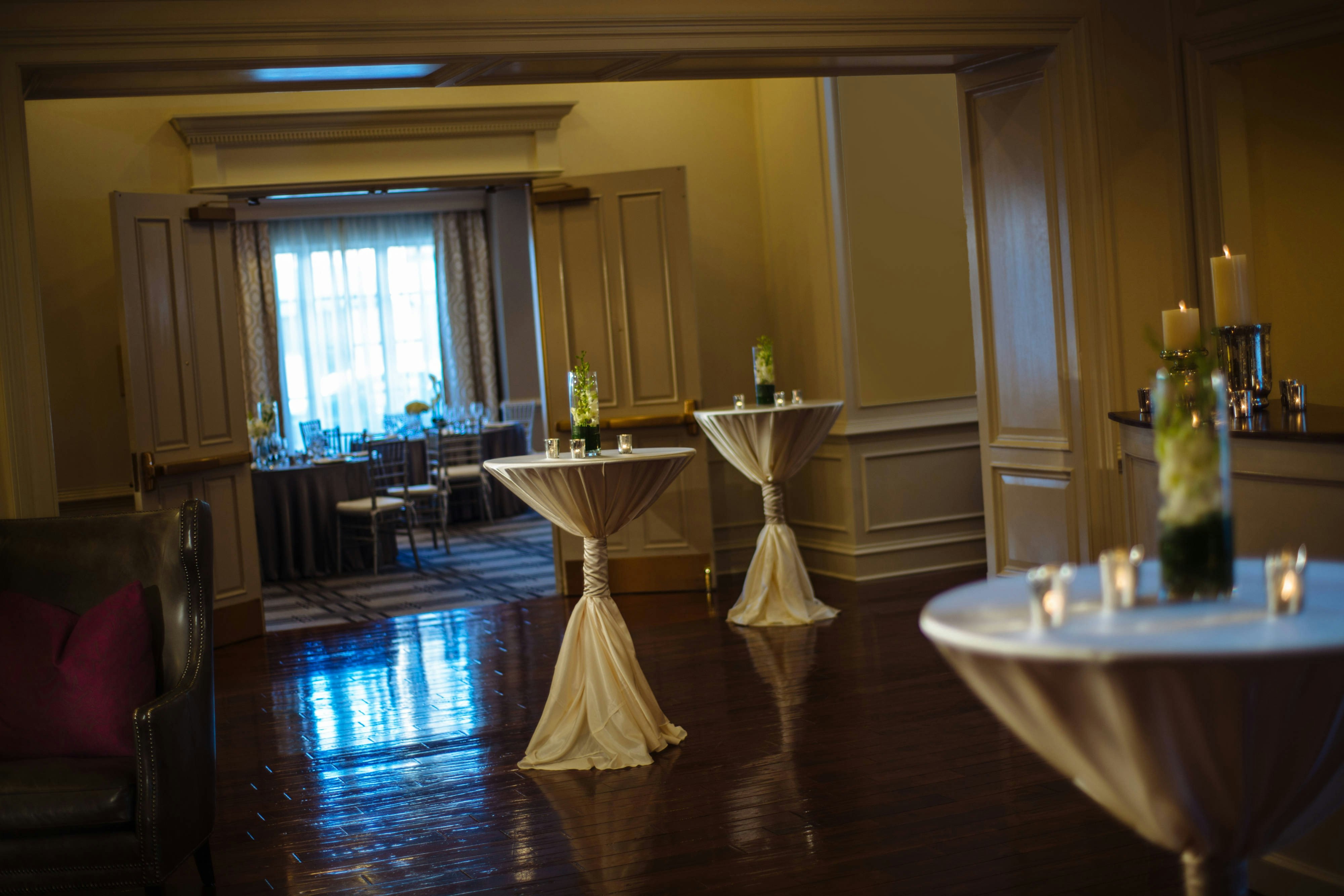 The Lindy Renaissance Charleston Hotel 24/46