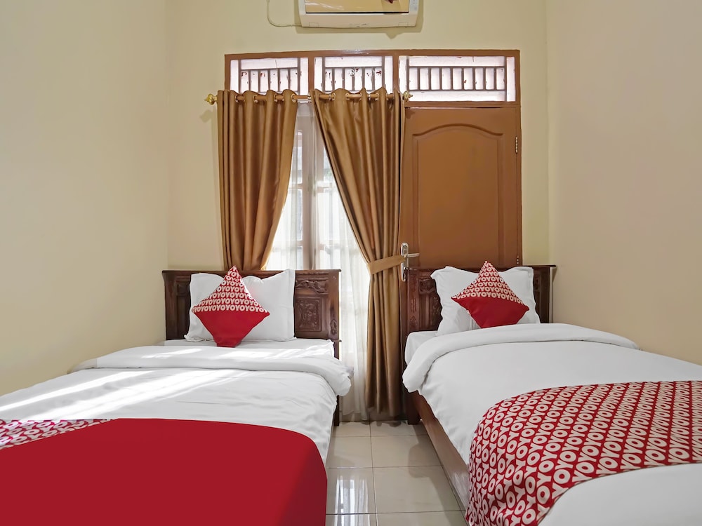 Oyo 335 Wisma Empat Lima 8/20
