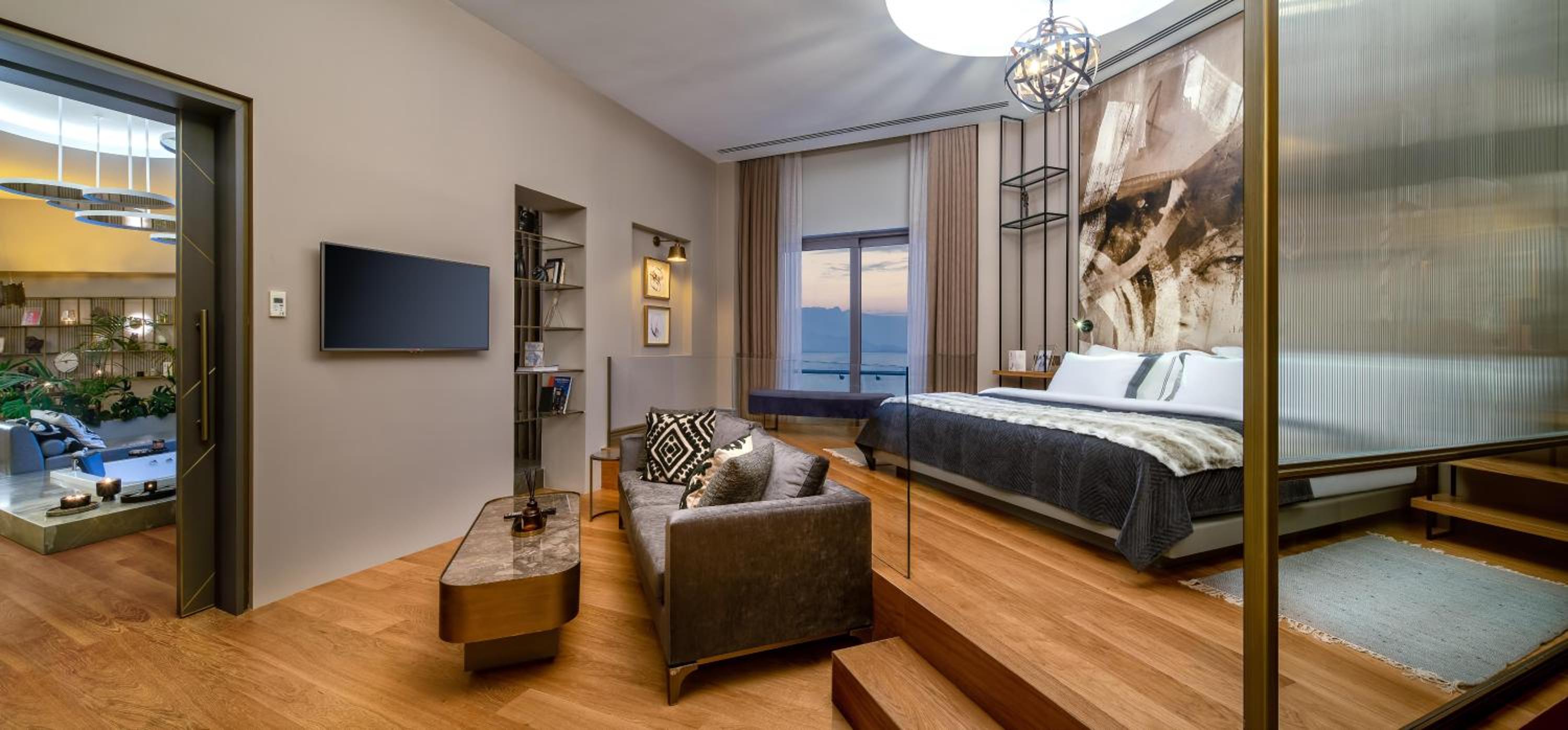 Ocean, Suite, 1 Double and 1 Single Bed