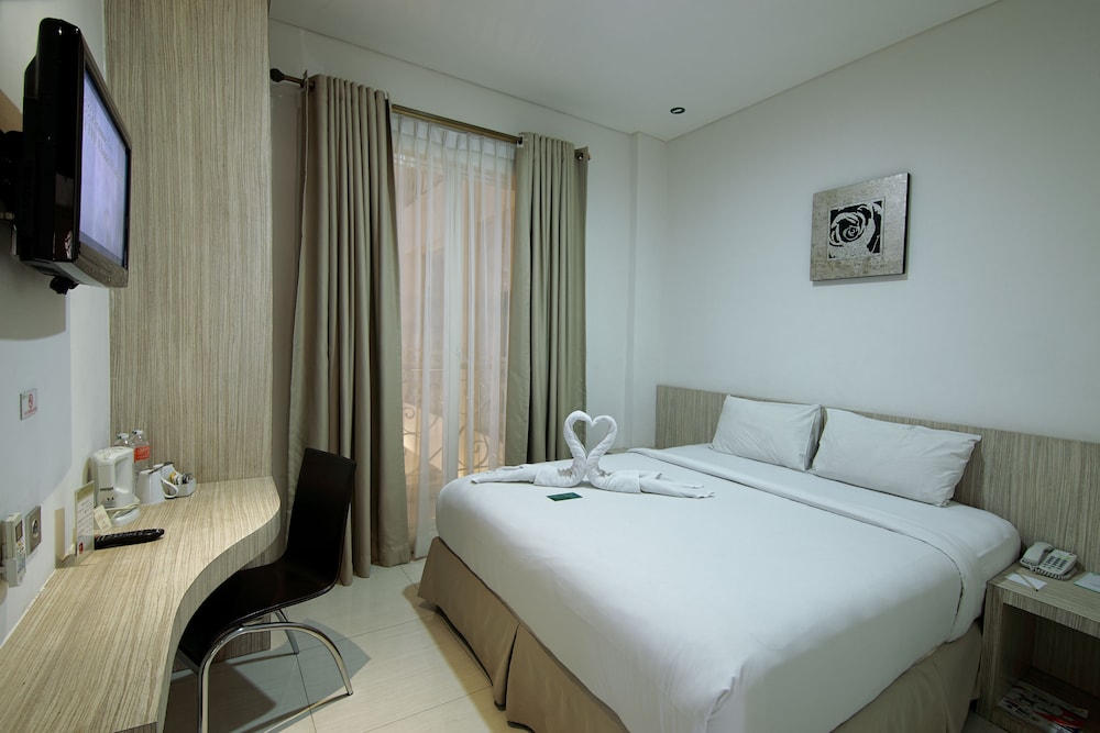 Smart, King Bed